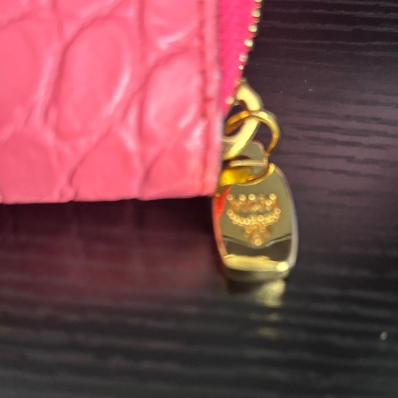 MCM LIKE NEW limited edition pink amazing condition - Picture 4 of 17
